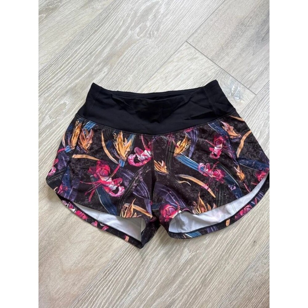 Lululemon Speed Up shorts